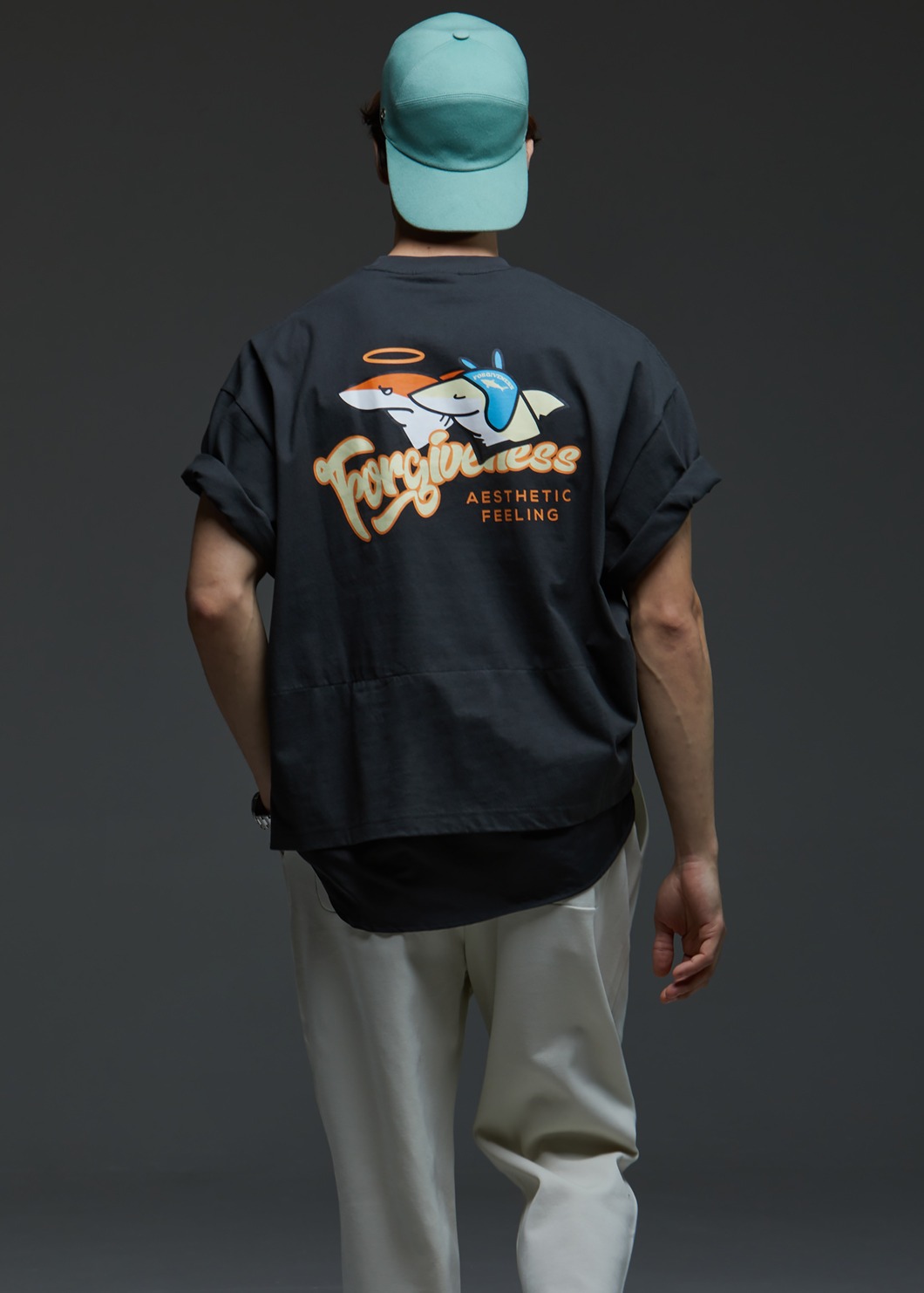 Sharks Layerd T-Shirt-2color