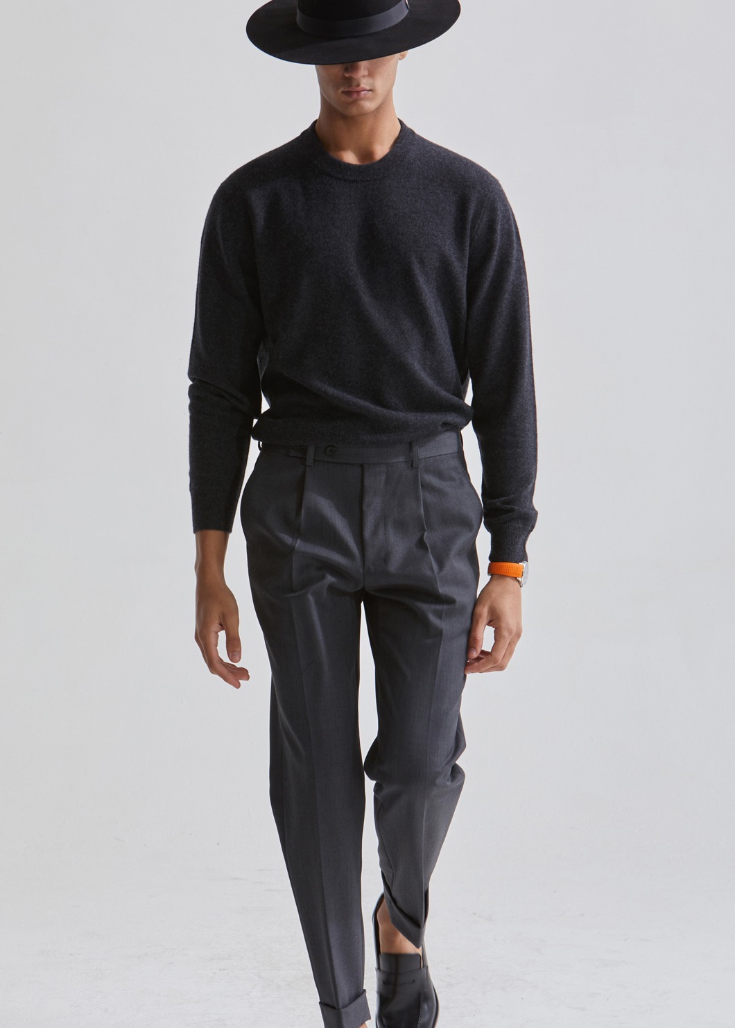 Cashmere Round Knit-Charcoal